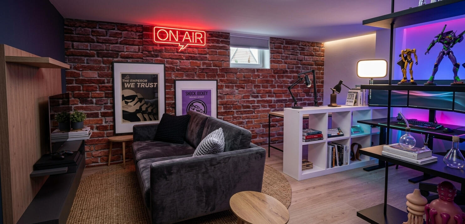 Salle streaming en sous-sol pour un particulier architecture d'interieur decoration valerie j brisvalter - vb design d'espaces Alsace